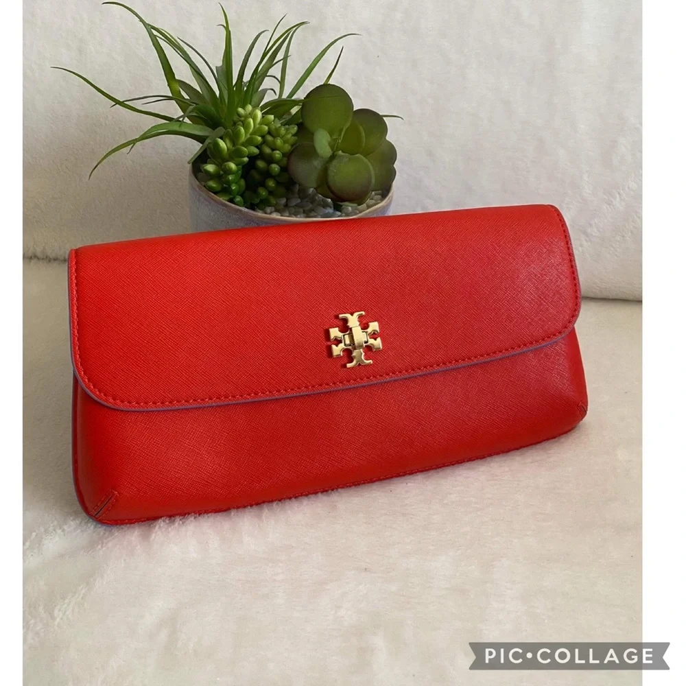 Excellent Condition Tory Burch Clutch Bag